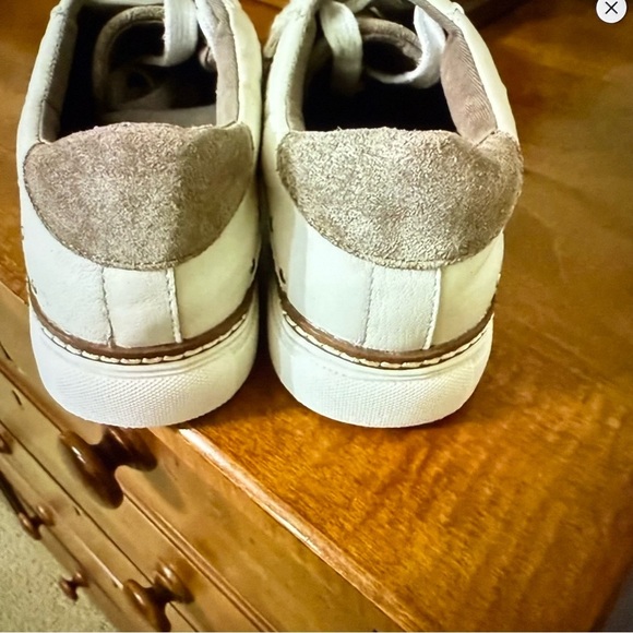 Crown Vintage Cream and Brown Kalinda sneaker woman’s size 6.5 snakeskin suede - Picture 5 of 9